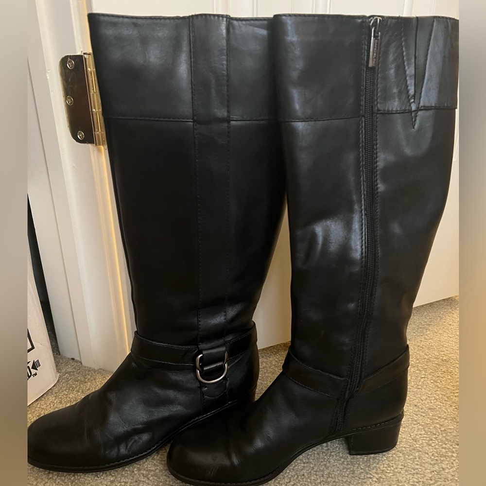 Bandolino- Black boot size 8